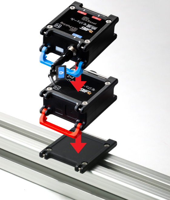 Install the sensor module together with the battery module.