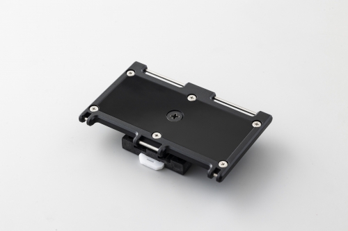 DIN Rail 2&times;4 (front)